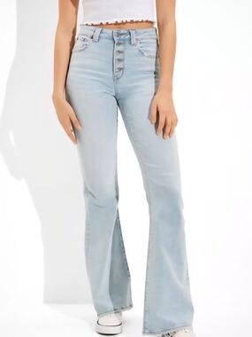 AE High-Rise Stretch Button Fly Flare Distressed Jeans Sz 8 Festival